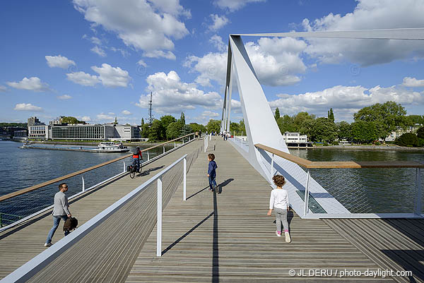 Liège - passerelle sur la Meuse